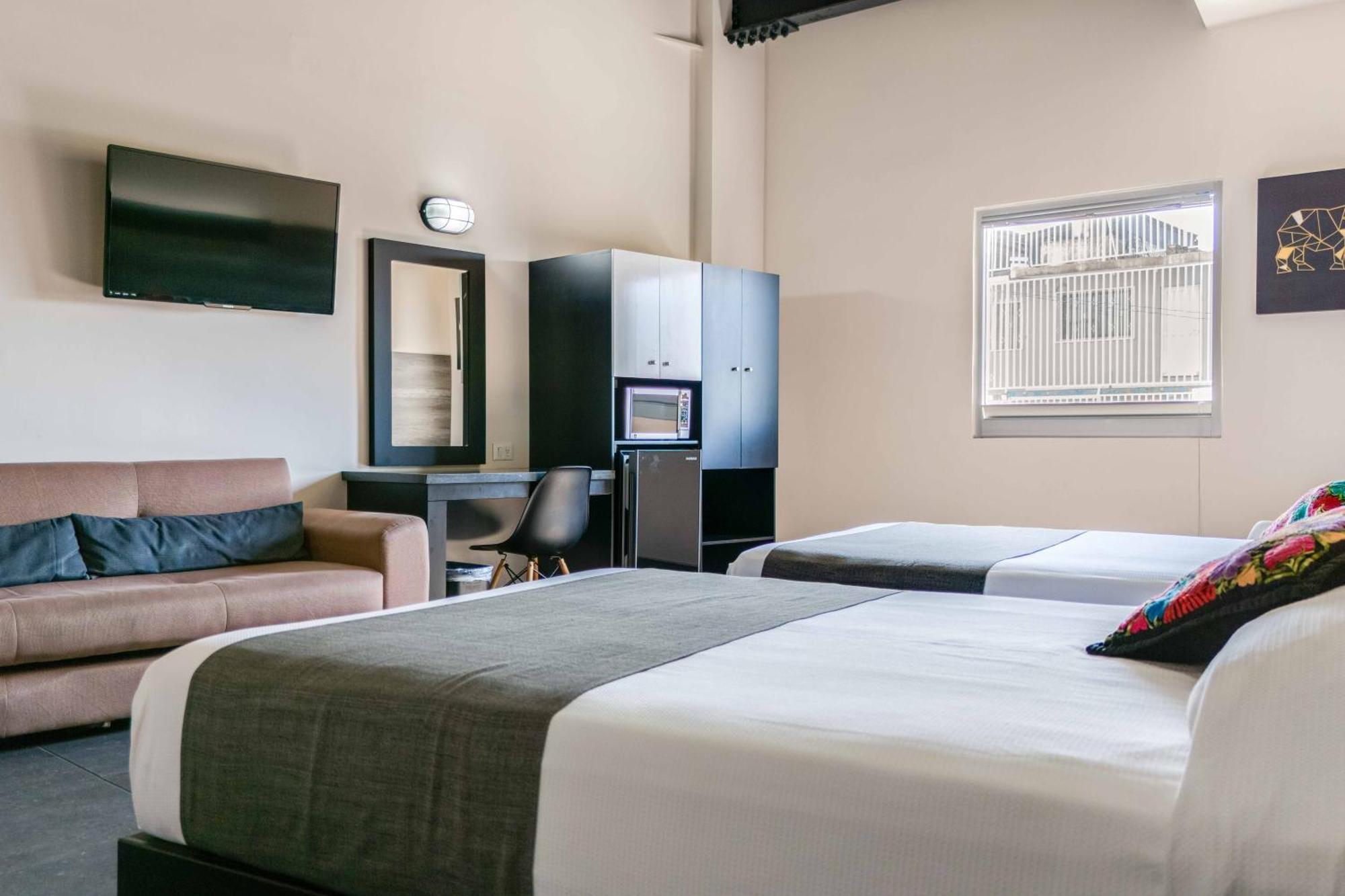 Homesuites Malecon 3*
