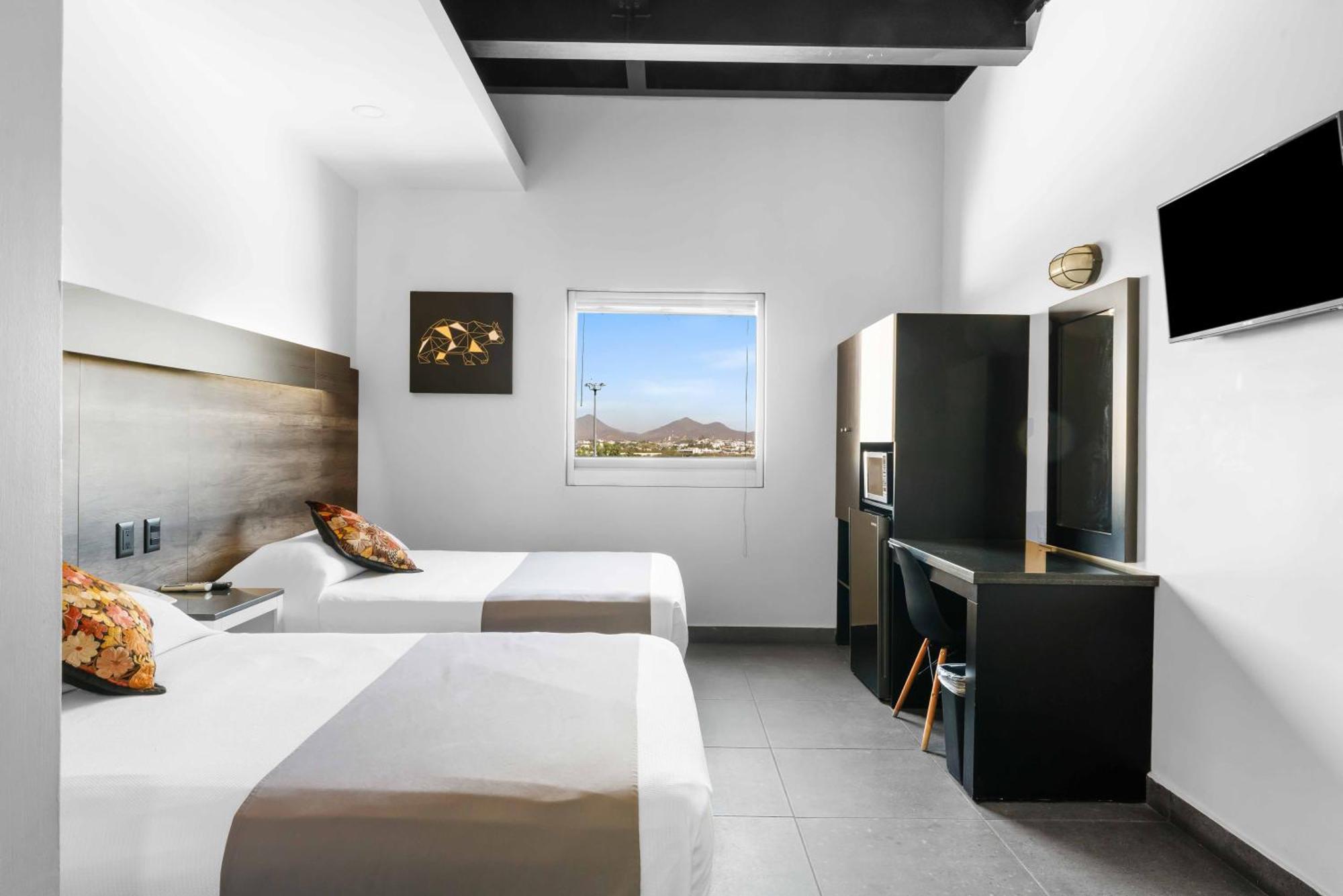 Homesuites Malecon Hotel
